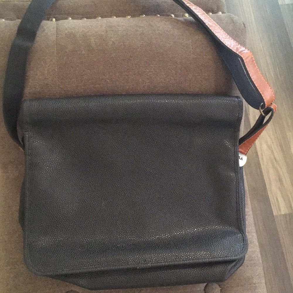Fila hand bag - Picture 3 of 4